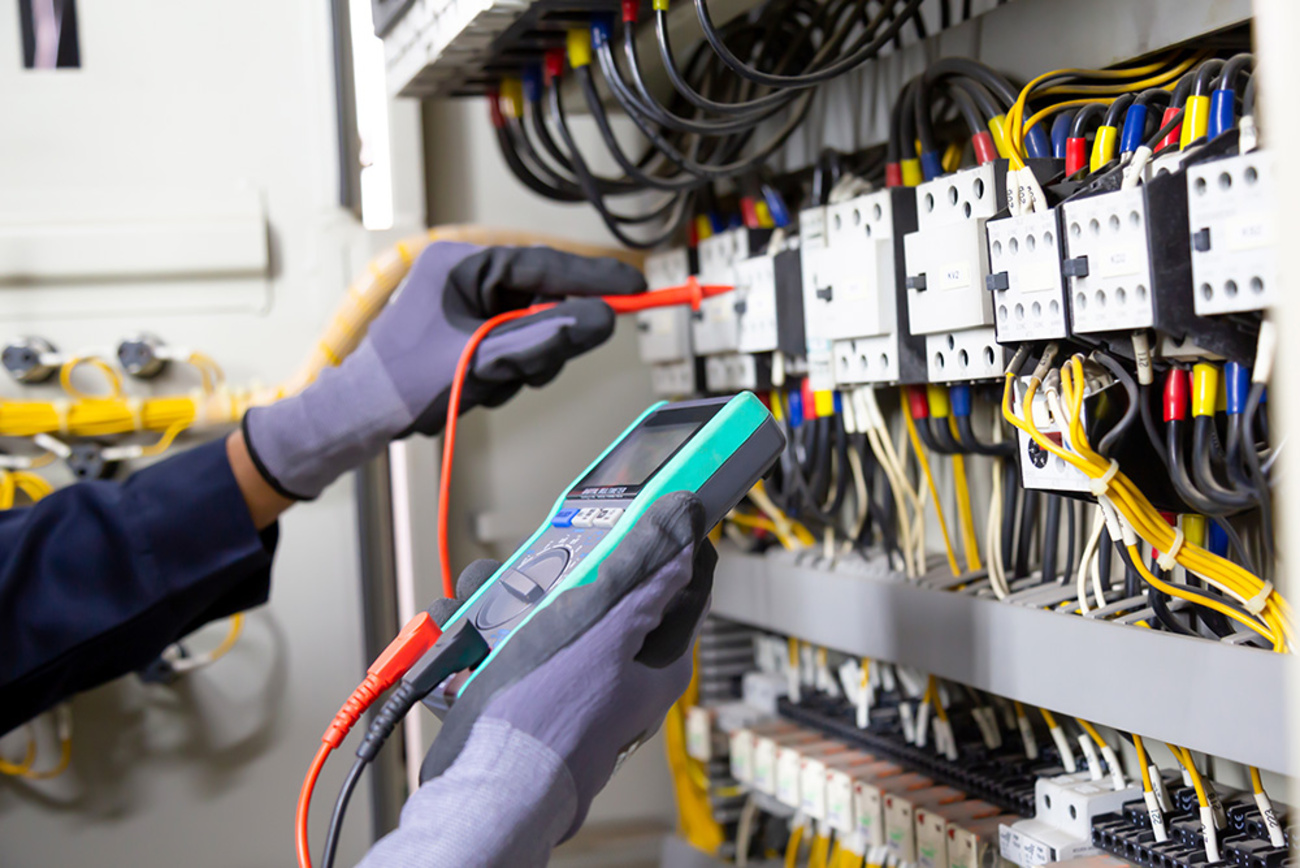 E-Prüfung bei Elektrotechniker-Meister Thomas Kürstner in Gerstungen