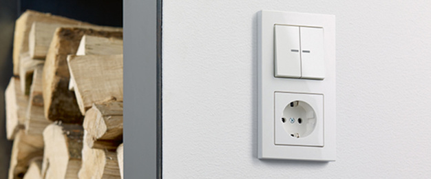 JUNG KNX Taster F 10 bei Elektrotechniker-Meister Thomas Kürstner in Gerstungen